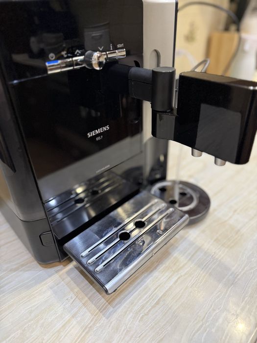 Кавомашина Siemens EQ.7