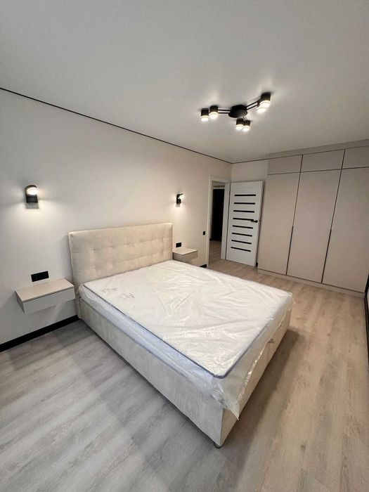 2 кімнатна квартира з ремонтом та меблями поруч з Велесом