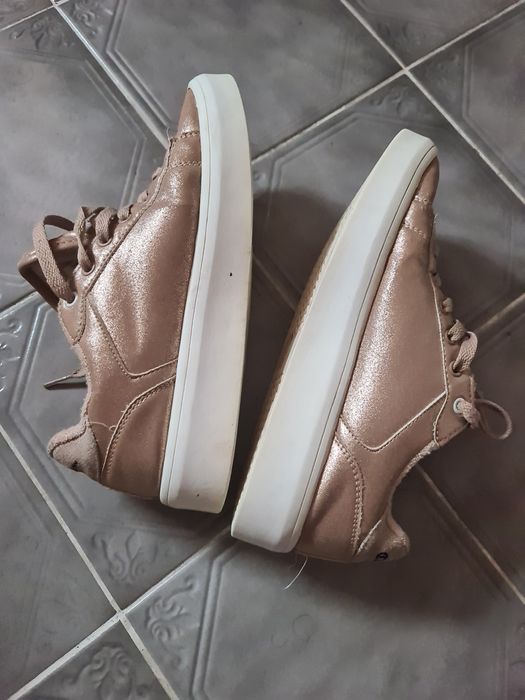 Adidasy chempion  38