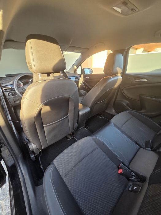 Opel Astra  1.6 CTDI