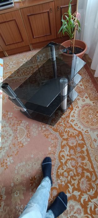 Stolik pod telewizor