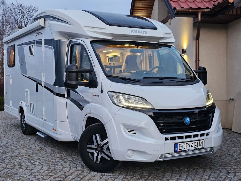 KNAUS SKY WAVE 700 MEG  I właściciel, stan - jak nowy. DMC 4 tony. Duża ładowność