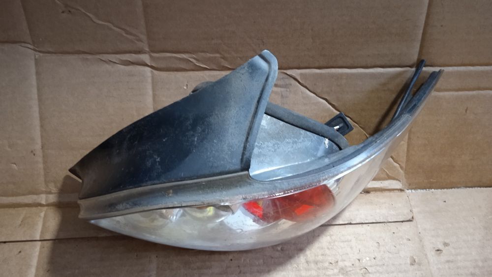 Peugeot 206  Chrom Lampa Tył Prawa