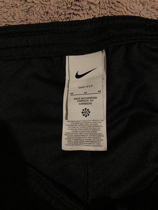 Шорти спортивні Nike