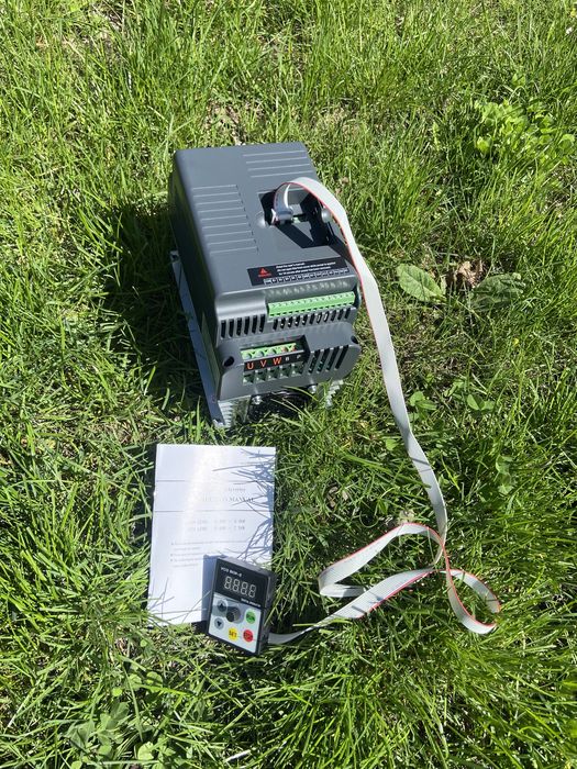 Частотник перетворювач повышаючий 220в на 380в преобразователь частоты