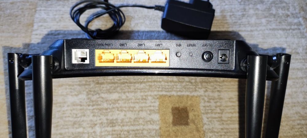 Router TP-Link VR300