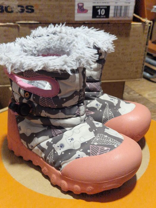 Bogs зимове дитяче взуття