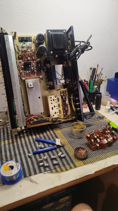 Amplituner Rotel RX-800 – klasyczny vintage po dużym serwisie

Na sprz