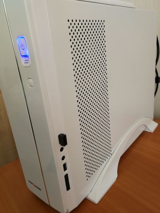 Системний блок готовий до роботи, на і5-4430 та  16  GB оперативки.
