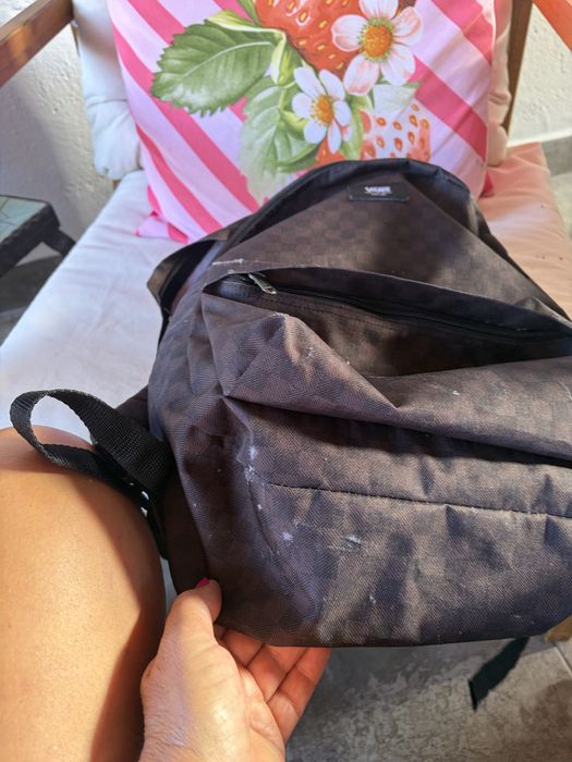 Mochila Vans usada mas bom estado ver fotos