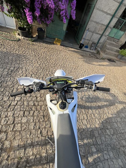Husquevarna 250 Fe 2023