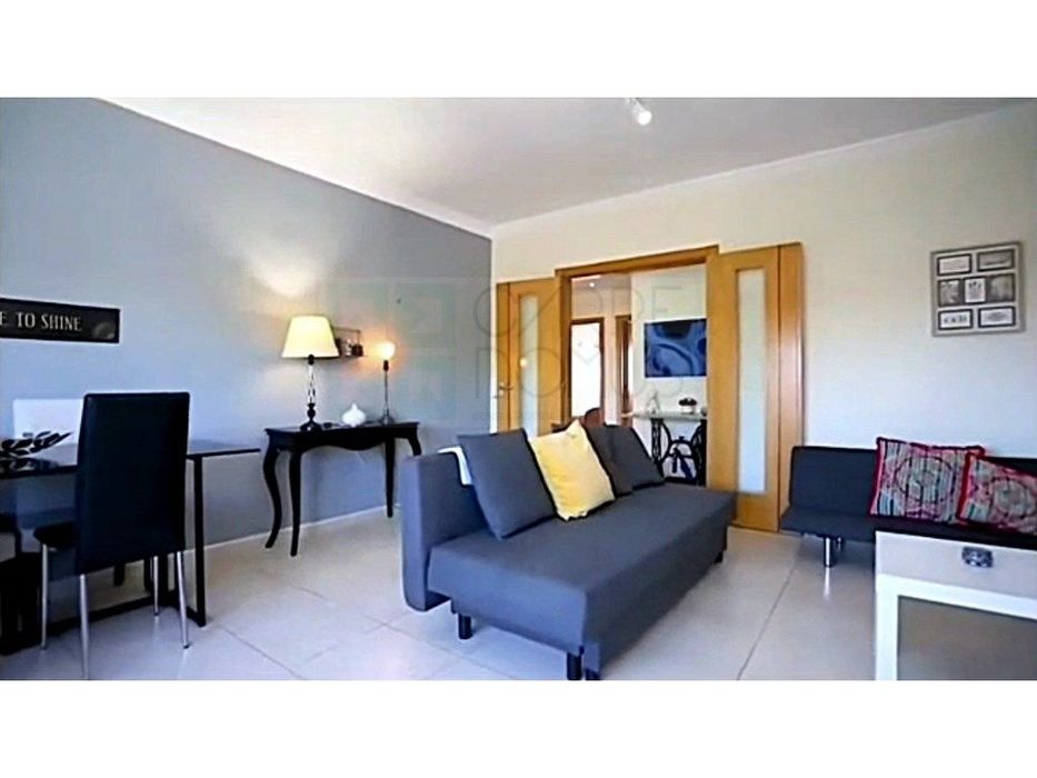 Apartamento T2 com terraço e garagem em Tavira — Tavira (Santa Maria E Santiago), Faro