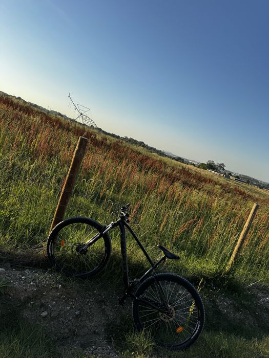 Vendo essa bicicleta como nova foi usada poucas vezes