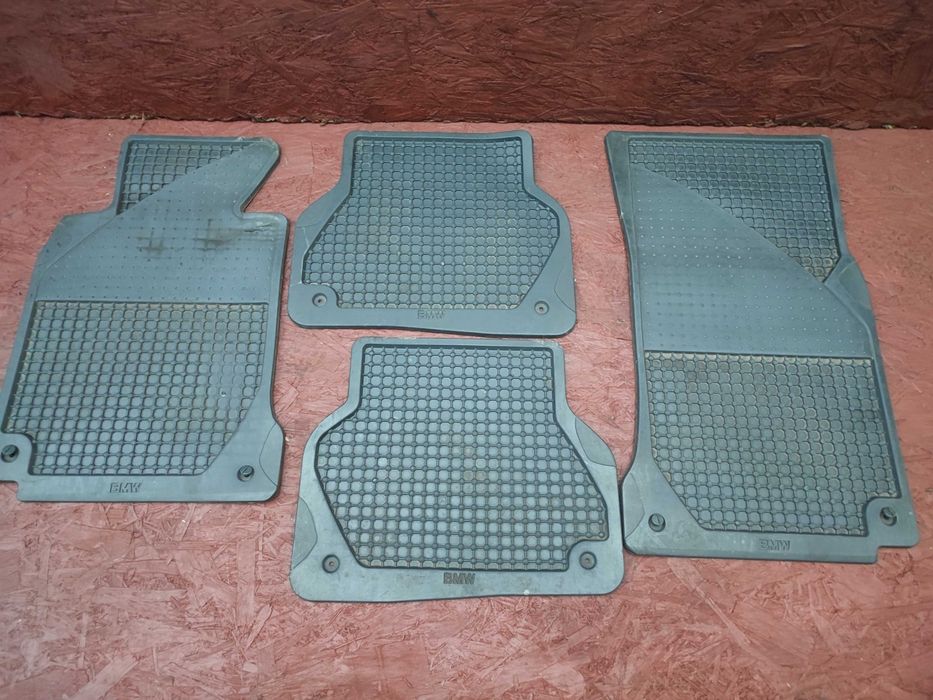 BMW E39 ORYGINALNE DYWANIKI Gumowe / mata gumowa 4 sztuki OEM