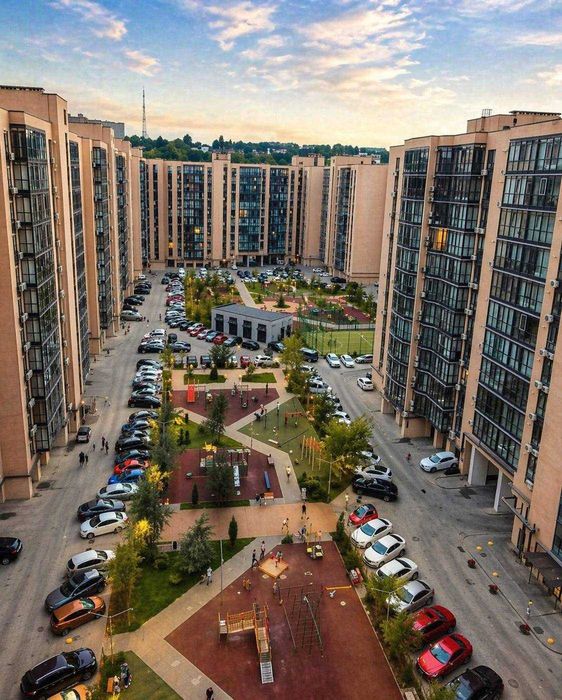 Продам 4 х кімнатну квартиру 3 окремі спальні River Park Видова 87 м2