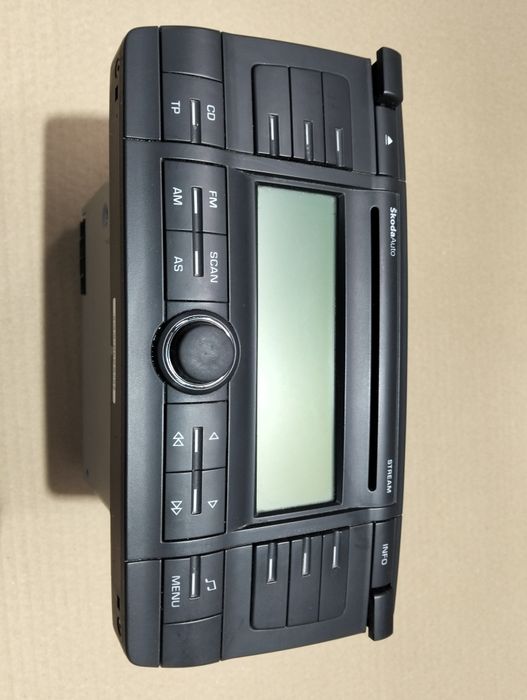 Radio octavia ii 2