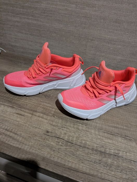 Продам кросівки адідас