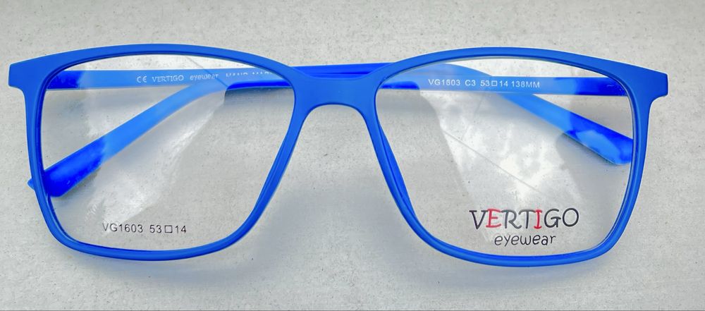 Eleganckie oprawki  VERTIGO Eyewear – wybierz swój idealny model!