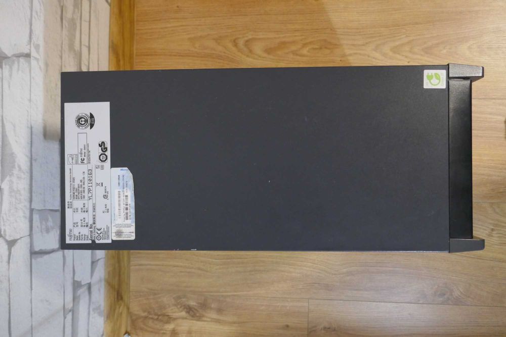 komputer fujitsu esprimo P3521 E - star5