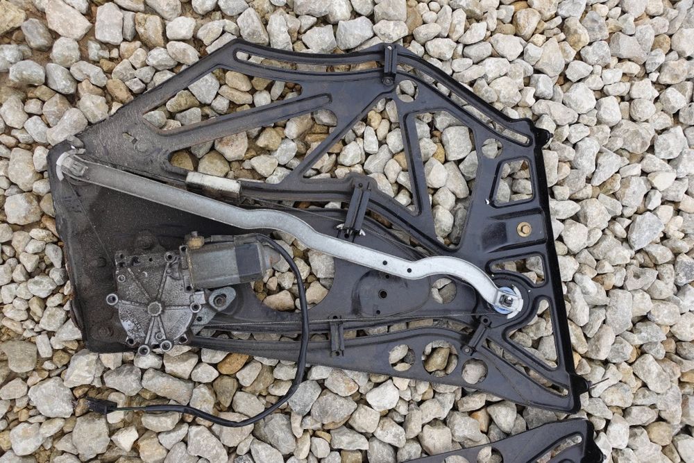 Szyby elektryczne Mercedes 124 coupe rarytas