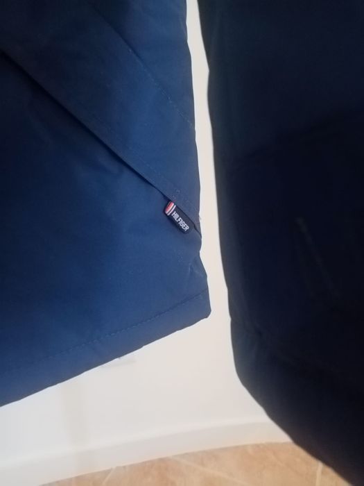 Casaco tommy de exelente qualidade