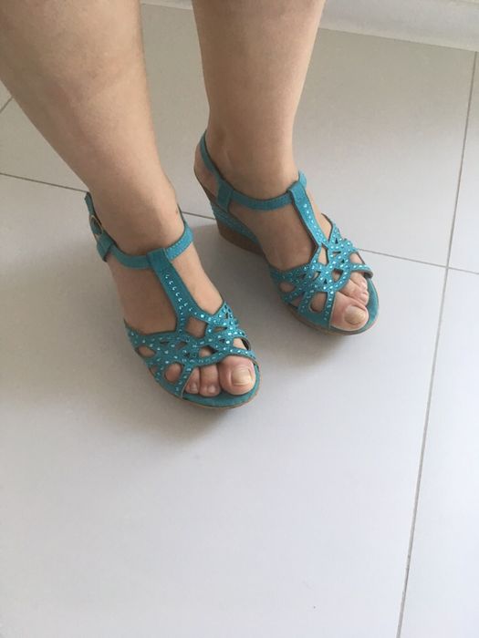 Buty sandały na koturnie r. 38