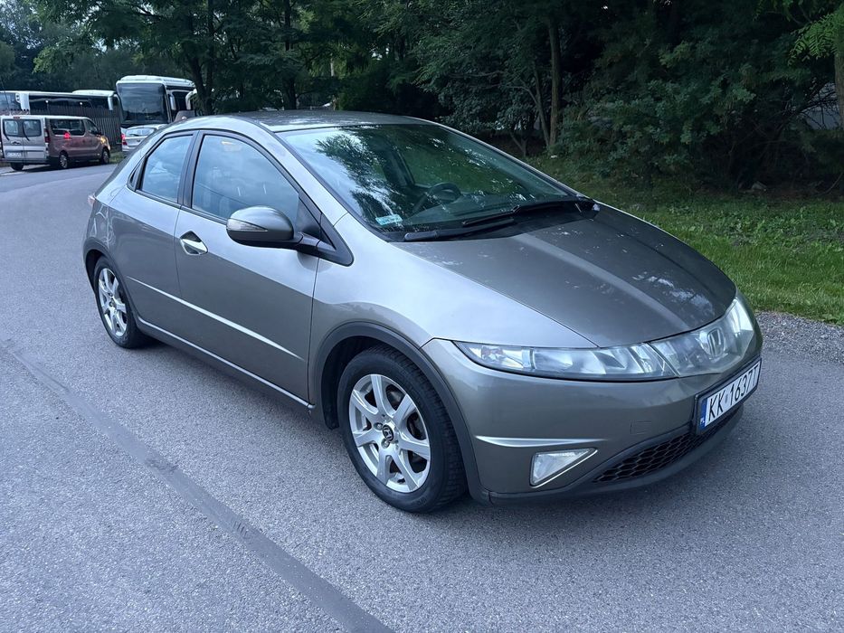 Honda Civic 1.8 v tec LPG bogata wersja pierwsza rej 2008