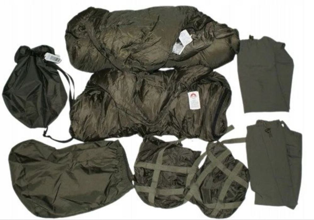 Zestaw śpiwór wojsk specjalnych DKWS  1 puchowy, 1 syntetyczny