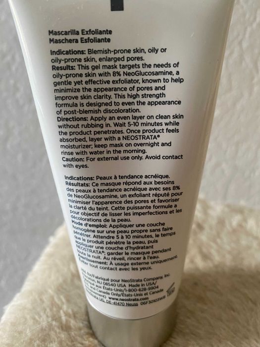Neostrata exfoliating mask z serii Clarify dla cery tłustej