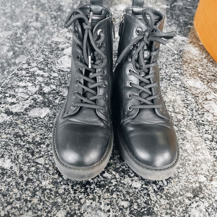 Boas XTi Urban Brand menina rigorosamente novas