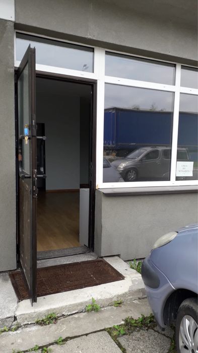 Wynajmę lokal o łącznej powierzchni 90m2