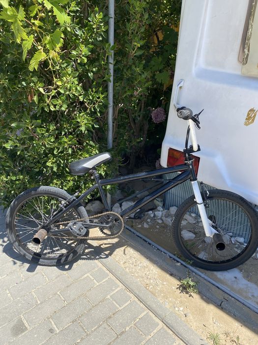 BMX preta e branca
