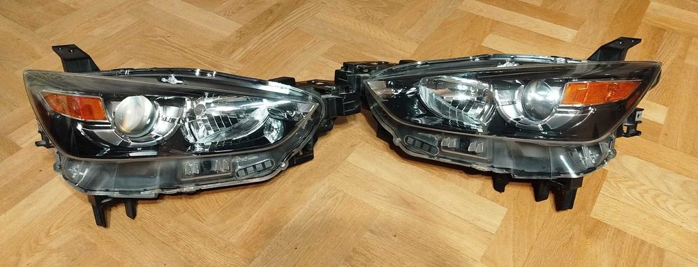 Lampy reflektory Mazda CX-3