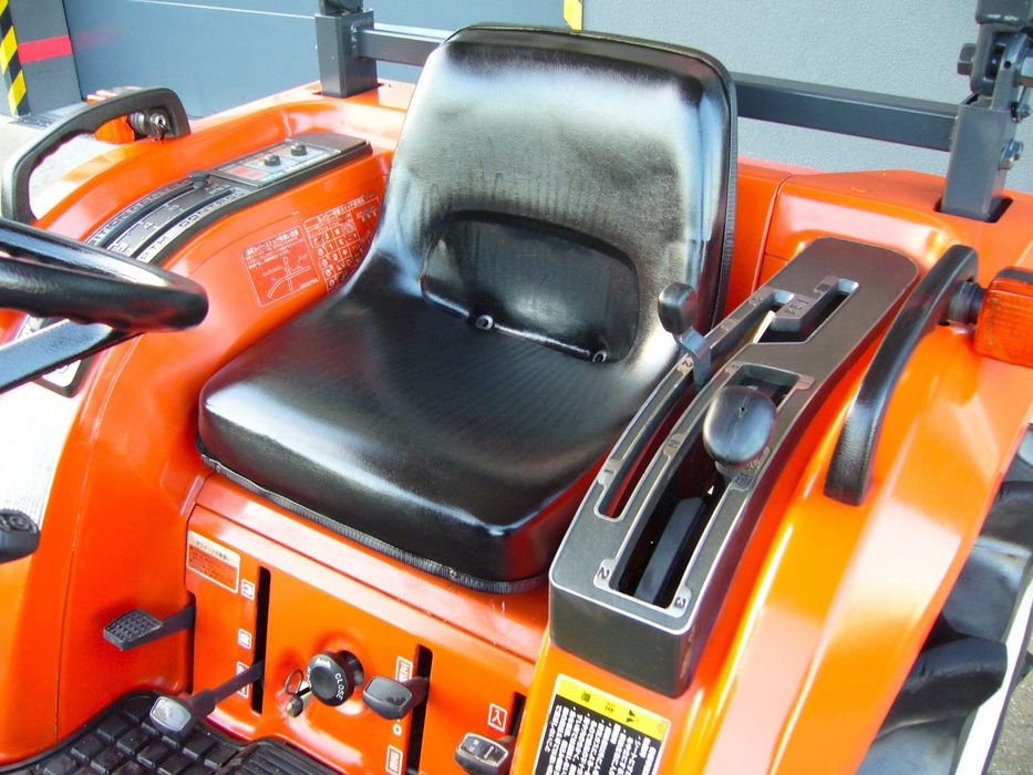 Traktorek Mini Ciągnik Ogrodniczy KUBOTA GT-3 21 KM traktorkiagropl