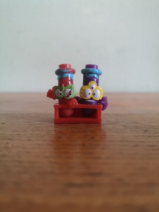 Figurka Super Things - Probówki COLOR CHANGE