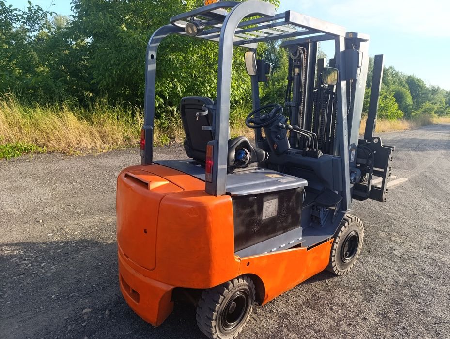 Електронавантажувач Toyota 10 FB