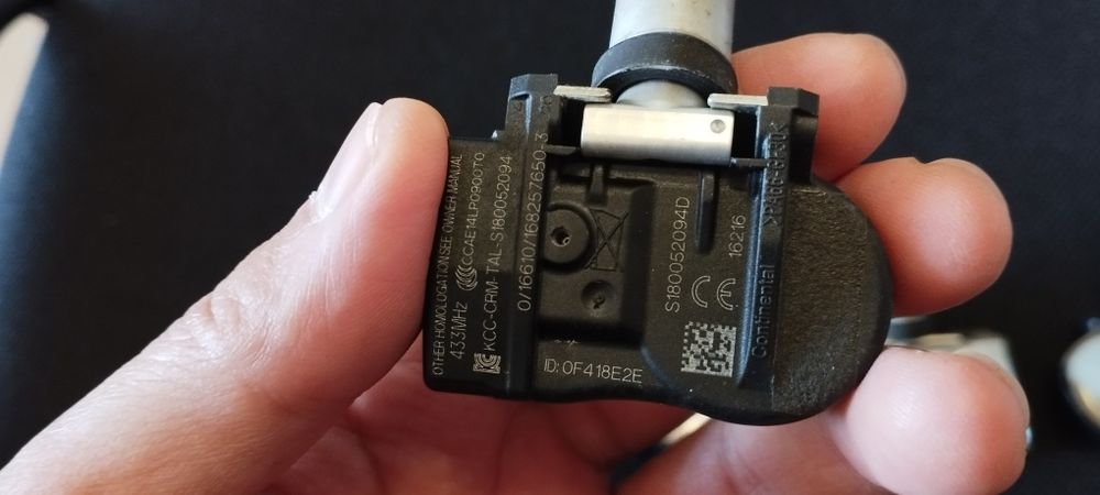 Датчики давления воздуха в шинах S180052094D датчик тиску S180052094