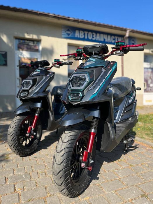 Corso Hurricane 2500 w Літій залізо фосфат 72v40ah