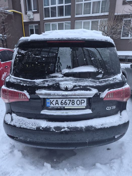 Авто Infiniti QX56
