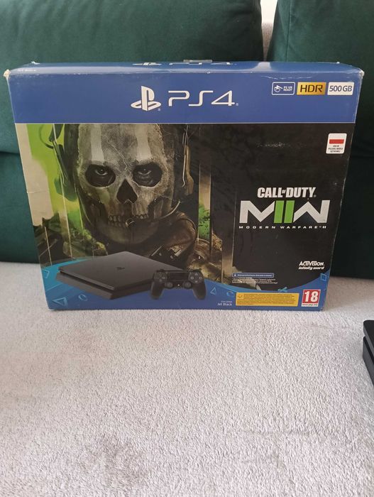 Konsola PlayStation 4.