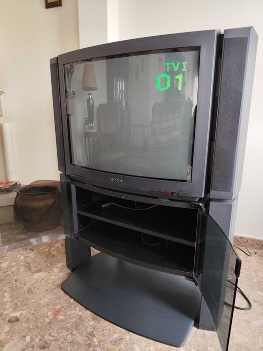 TV Sony Black Trinitron
