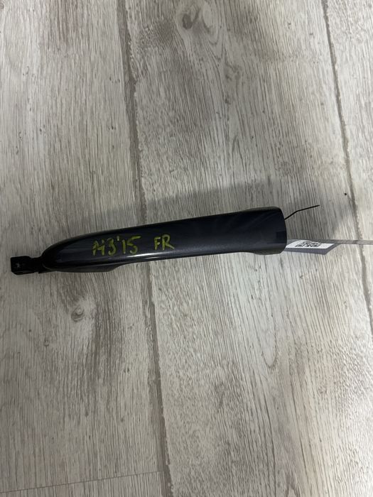 Ручка двері зовнішня передня права Mazda 3