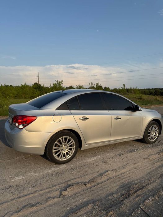 Chevrolet Cruz 2014р.1.8г/б avtomat