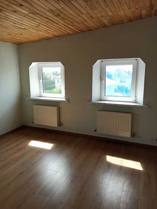 Будинок 350 кв.м. з ремонтом в с. Фонтанка. 10 соток. 95 000$