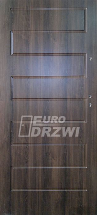 Drzwi wejściowe do bloku z montażem Brzeg