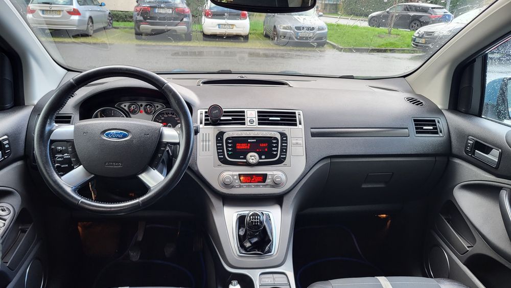 Ford Kuga 2.0 TDCI Titanium/ Keyless (chave inteligente) — photo 4