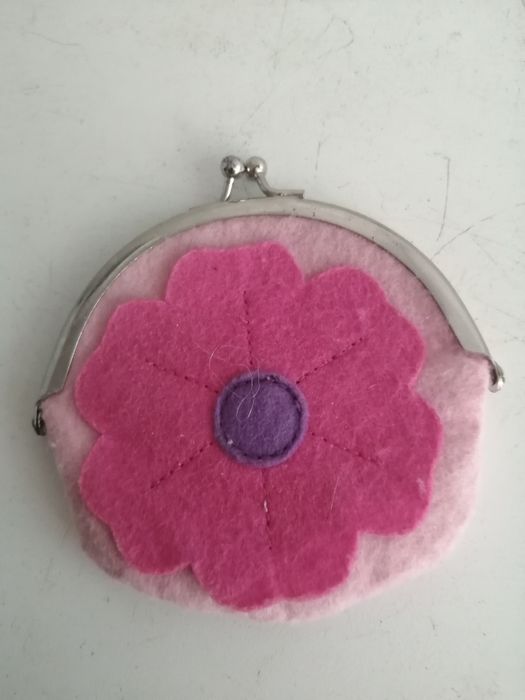 Carteira de tecido feita artesanalmente