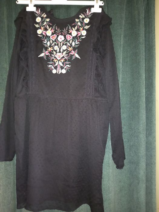 3 vestidos lindos - preto, branco pérola e lilás