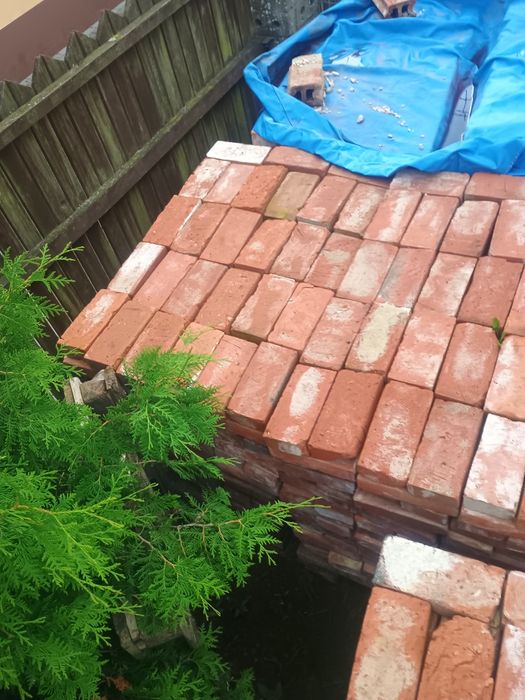 Sprzedam cegłe rozbiurkową czerwonom 5000 wyczyszczonom