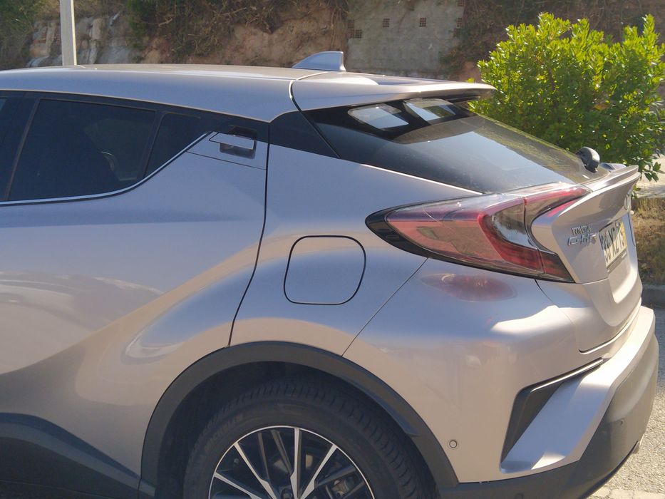 TOYOTA C-HR Exclusive + Pack Luxury